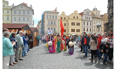Người Việt ở Czech tham gia lễ hội các dân tộc thiểu số